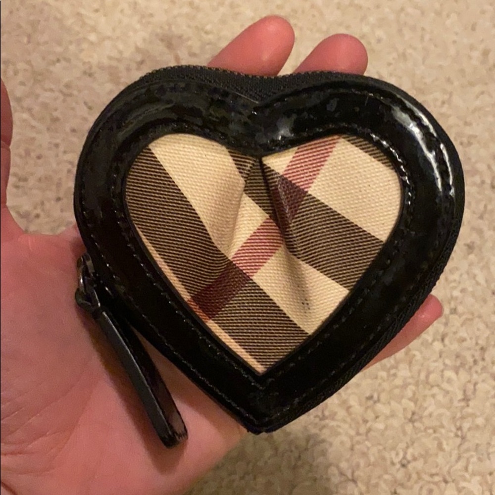 Burberry coin pouch